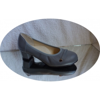 Skórzane szerokie czółenko tęgość 2xH obcas 4.5 cm